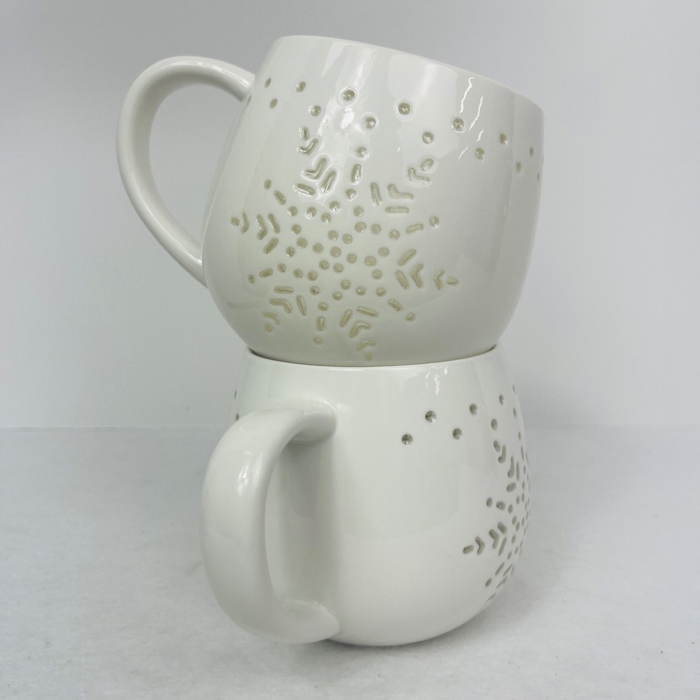 Unbranded Coffee Mug Set Unisex OS Snowflake White Embossed Excellent